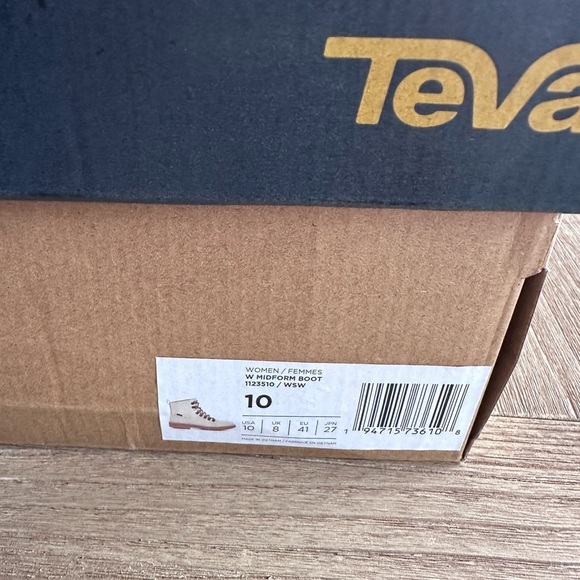 Teva Boots Midform Lace Up Leather Winter Fall Hiking White Swan W's 10 NWB - Picture 14 of 16